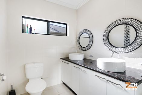 Property photo of 5 Millot Vista Caversham WA 6055