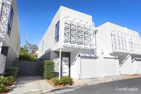 17/4a-8 Hansford Rd, Coombabah, QLD 4216