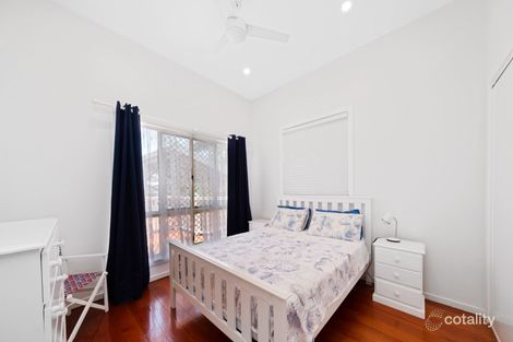 Property photo of 10 Poplar Street Cooee Bay QLD 4703