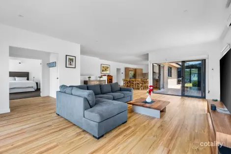 Property photo of 98 Collard Drive Diamond Creek VIC 3089