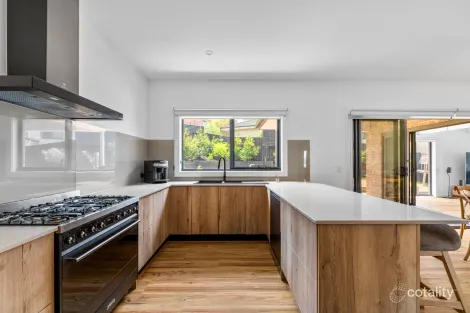 Property photo of 98 Collard Drive Diamond Creek VIC 3089