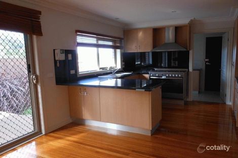 Property photo of 2/2 Simpson Drive Mount Waverley VIC 3149