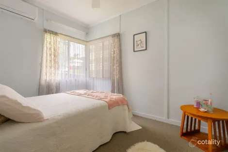 Property photo of 7 Agnes South Gladstone QLD 4680