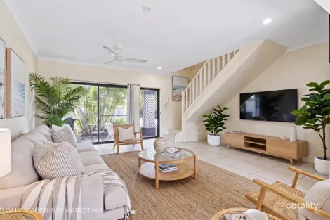 2/92 Guineas Creek Rd, Currumbin Waters, QLD 4223