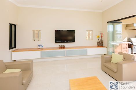 Property photo of 16A Edmondson Crescent Karrinyup WA 6018
