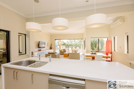 Property photo of 16A Edmondson Crescent Karrinyup WA 6018