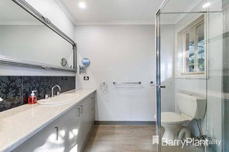 Property photo of 3 Dequin Court Werribee VIC 3030