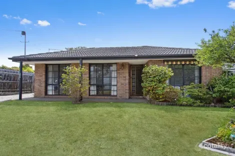 206 Karingal Dr, Frankston, VIC 3199
