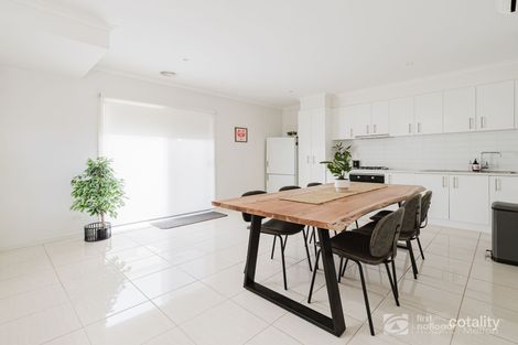 Property photo of 2/12 Fishburn Grove Harkness VIC 3337