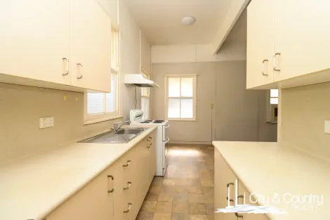 Property photo of 2 Davidson Street Miles End QLD 4825