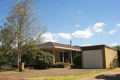 9 Moyna Ct, Harristown, QLD 4350