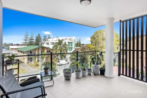 Property photo of 11/15-17 Bullimah Avenue Burleigh Heads QLD 4220