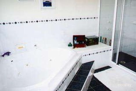 Property photo of 11 Nerli Street Abbotsbury NSW 2176