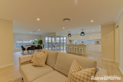 Property photo of 25 Shiraz Road North Tamworth NSW 2340