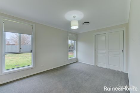 Property photo of 25 Shiraz Road North Tamworth NSW 2340