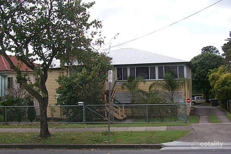 582 Old Cleveland Rd, Camp Hill, QLD 4152