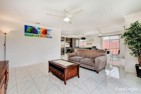 Property photo of 19 Basinview Drive Tarneit VIC 3029