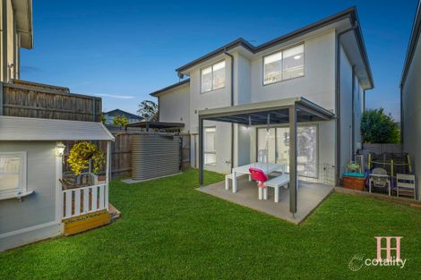 Property photo of 23 Cresswick Walk Moorebank NSW 2170