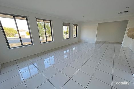 Property photo of 32 Zuleikha Drive Underwood QLD 4119