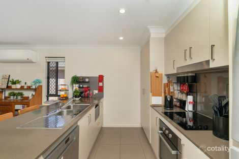 Property photo of 13 Frederick Place Park Ridge QLD 4125