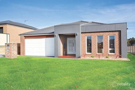 18 Horwood Dr, Mount Clear, VIC 3350