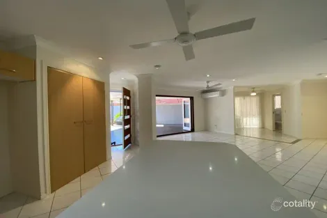 Property photo of 1/32 Killowill Avenue Paradise Point QLD 4216