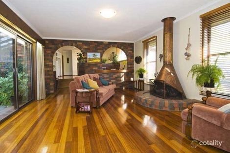 Property photo of 4 Gloucester Court Eltham VIC 3095