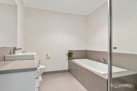 Property photo of 2/35 Pallett Street Golden Square VIC 3555