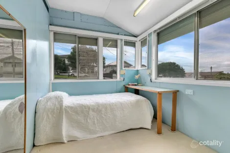 Property photo of 17 Victoria Terrace Gordon Park QLD 4031