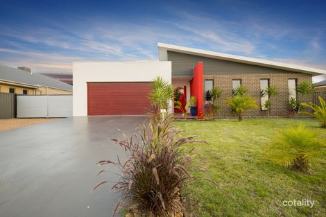 Property photo of 8 Wing Crescent Mulwala NSW 2647