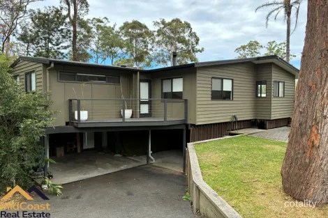 Property photo of 4 Valley Road Smiths Lake NSW 2428