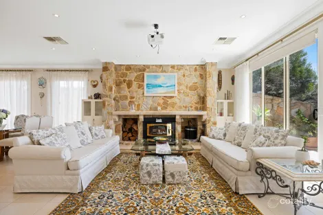 Property photo of 1/103 Silverleaves Avenue Silverleaves VIC 3922