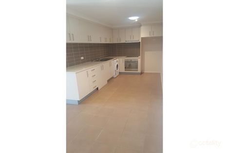 2/2 Kylie Tennant St, Franklin, ACT 2913