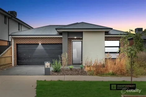 56 CLAUDIA CRES, KURUNJANG, VIC 3337