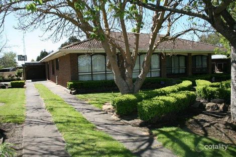 15 Station St, Koroit, VIC 3282