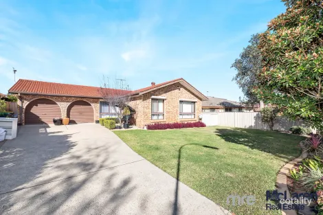 10 Memphis St, Minto, NSW 2566