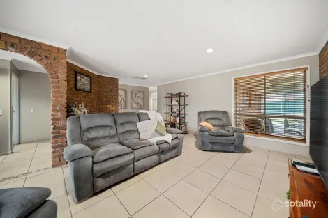 Property photo of 91 Moody Street Emerald QLD 4720