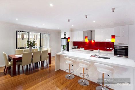 Property photo of 13 Edgewater Drive Keysborough VIC 3173