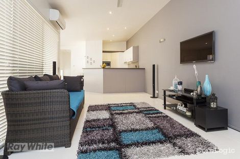 Property photo of 2/135 Overland Drive Edens Landing QLD 4207