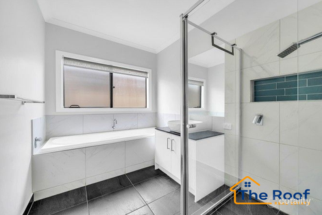 Property photo of 60 Kingdom Boulevard Weir Views VIC 3338