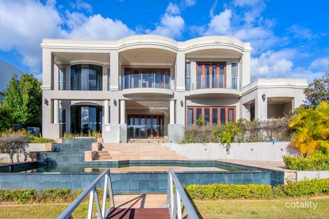 Property photo of 2510 Cressbrook Drive Hope Island QLD 4212
