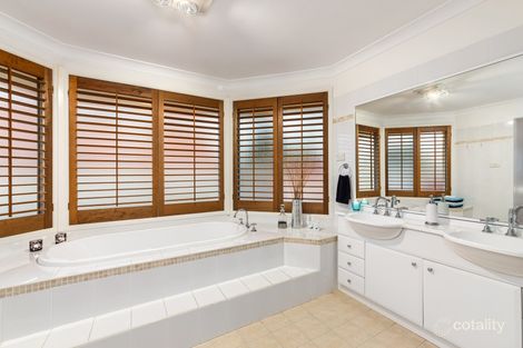 Property photo of 33 Windle Place Menai NSW 2234