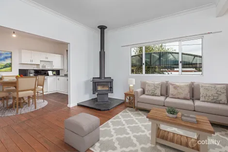 Property photo of 13 Robinson Street Northam WA 6401