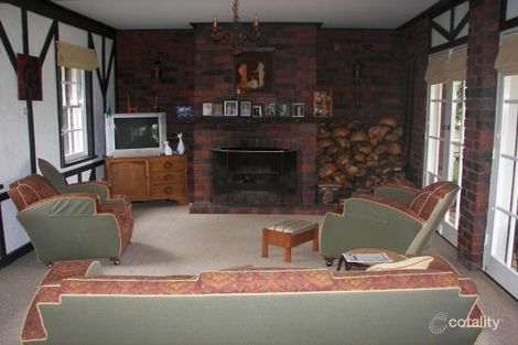 Property photo of 40 Wattle Drive Saumarez NSW 2350