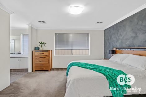 Property photo of 11 Abercrombie Way Millbridge WA 6232