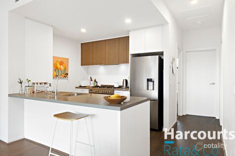 Property photo of 18 Broadside Walk Point Cook VIC 3030