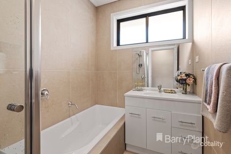 Property photo of 11 Lowson Street Fawkner VIC 3060