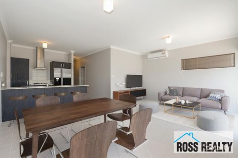 Property photo of 22 Cheyne Way Caversham WA 6055