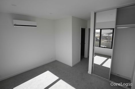 Property photo of 20/47 Waterhaven Boulevard Point Cook VIC 3030