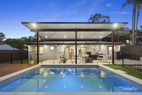 9 Jabiluka Dr, Highland Park, QLD 4211